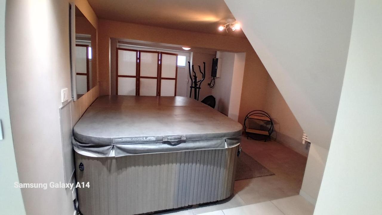 Villa La Grange Gesves Esterno foto